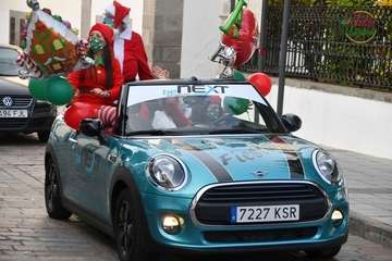 La caravana de Papá Noel inunda Telde de magia y alegría/Francisco Javier Santana.